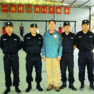 全軍優(yōu)秀指導(dǎo)官、中國獵人特種部隊旅長郭依衡到公司基地指導(dǎo)訓(xùn)練